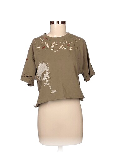 Addax T-shirt %70 İndirimli.