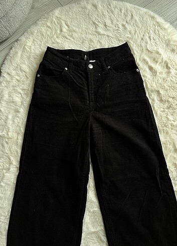 34 Beden siyah Renk H&M kadın siyah kadife pantolon 