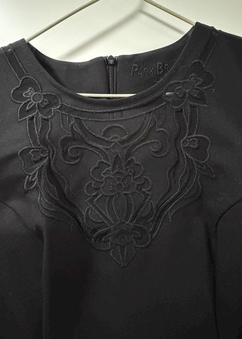 Siyah V Yaka Kısa Kollu Ofis Elbisesi - Görsel 3