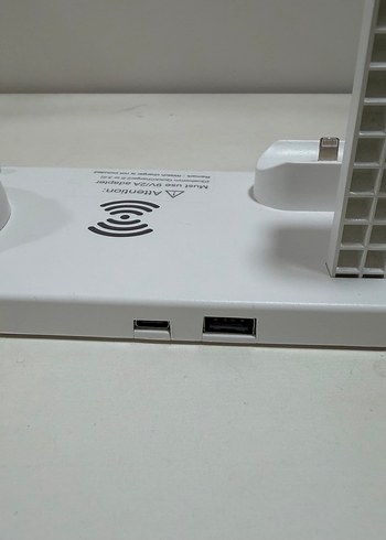 Beyaz Çoklu Telefon Şarj İstasyonu - Görsel 4