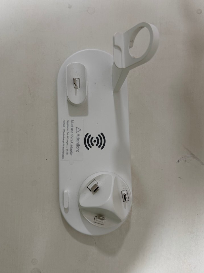 Beyaz Çoklu Telefon Şarj İstasyonu - Görsel 2