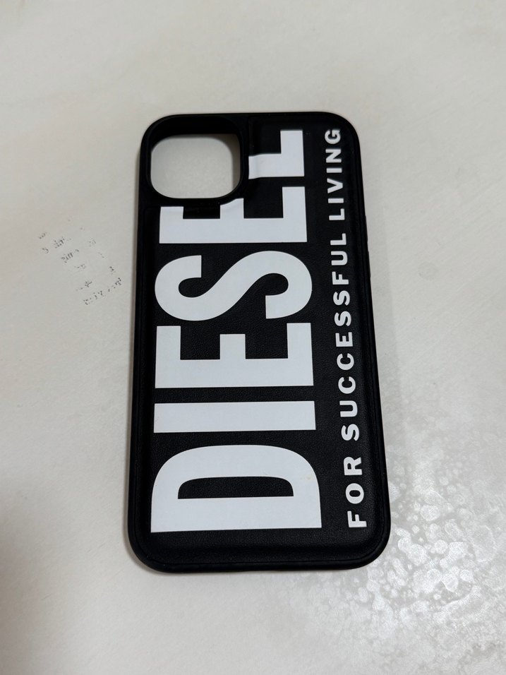 Diesel Siyah iPhone 14 Plus Kılıf 6,7 İnç - Görsel 5