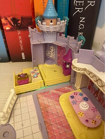  Beden Renk Polly pocket Disneyland şato