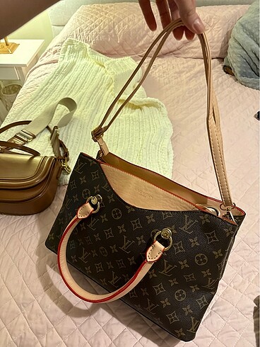 Luis Vuitton monogram çanta