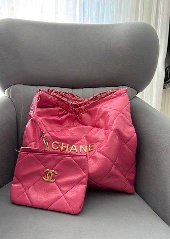 Chanel Zincir Detaylı Parlak Pembe Kadın Çanta