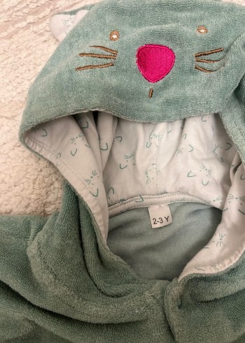 Kapüşonlu Düğmeli Kız Panço HAVUZ SONRASI giydirdim - Görsel 3