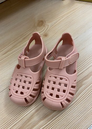 23 Beden Kızlar için Pudra Pembe Lastik Sandalet