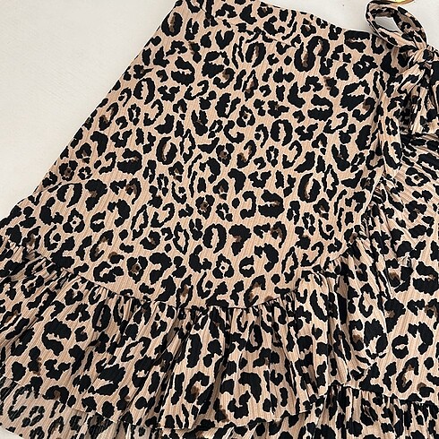 Trendyol leopar detaylı mini etek