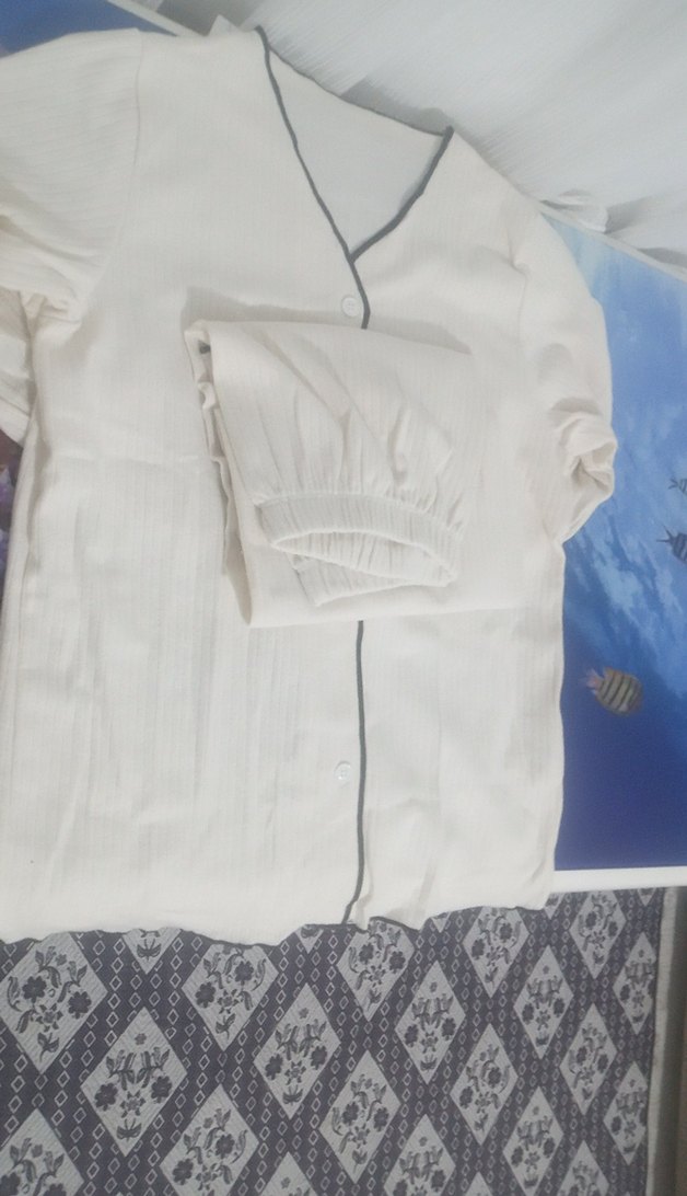 Beyaz Çizgili kadın gecelik - Görsel 3