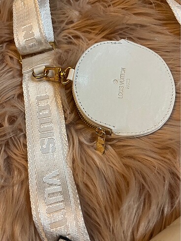 Louis Vuitton Beyaz çanta