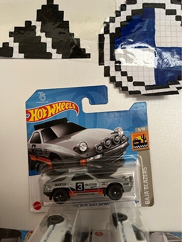 HOT WHEELS PORCHE SAFARİ