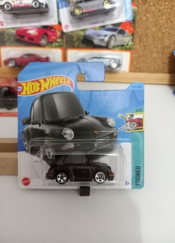 HOT WHEELS TOONED PORCHE 911