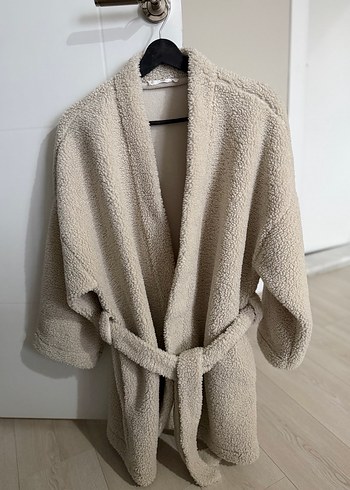 Ekru Kadın Midi Boy sabahlık
(Ürün sadece bir kez giyildi ) - Görsel 4