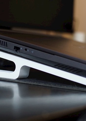 Beyaz Laptop Standı