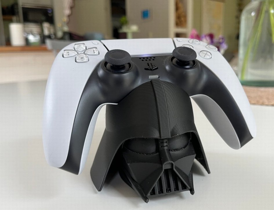 Darth Vader Temalı PlayStation Kumanda Tutucu - Görsel 3