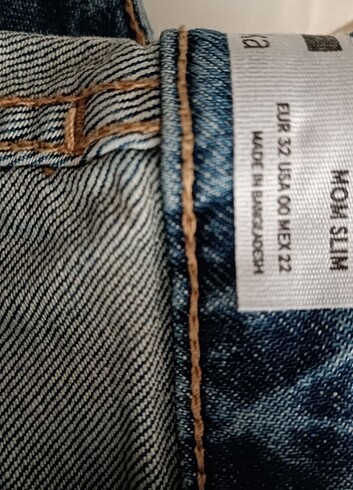 Bershka Bershka comfort slim fit mom