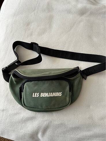 Les Benjamins yeşil çanta