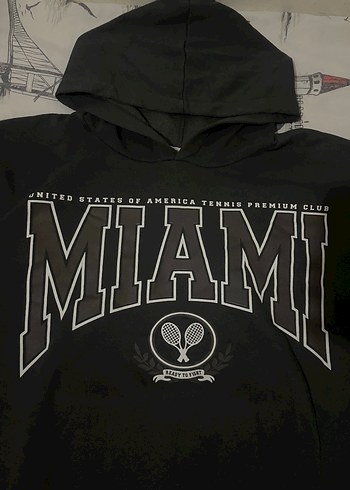 m Beden Miami Baskılı Zincir Detaylı Siyah Kapüşonlu Sweatshirt