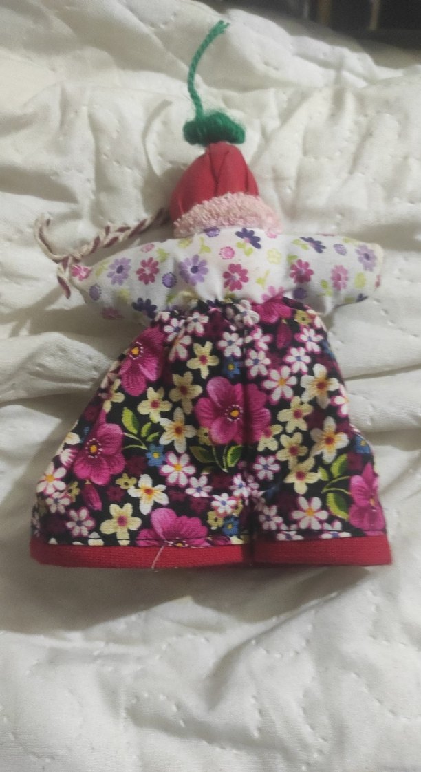 Renkli Çiçek Desenli Kumaş Bebek - Görsel 2