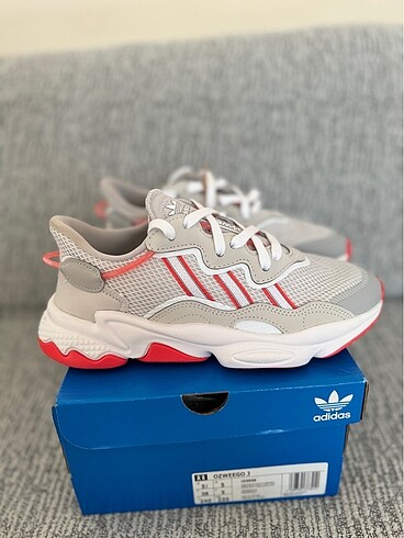 Adidas Ozweego