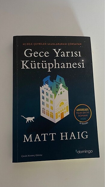 Gece yarısı kütüphanesi