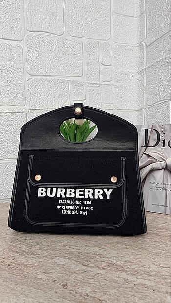BURBERRY