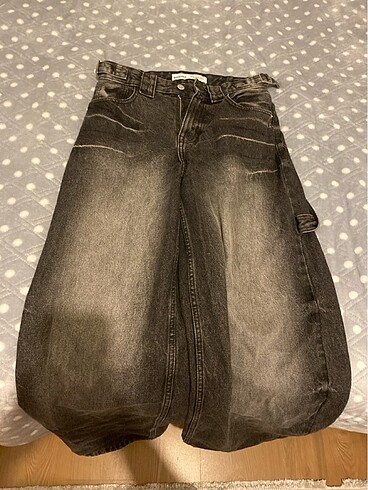 m Beden gri Renk Bershka bol kesim jean