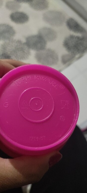 Beden pembe Renk Tupperware saklama kabı minik iki tane