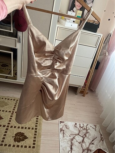 xs Beden Abiye saten mini parlak gold rengi