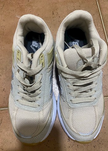 38 Beden New Balance Bayan Spor Ayakkabı