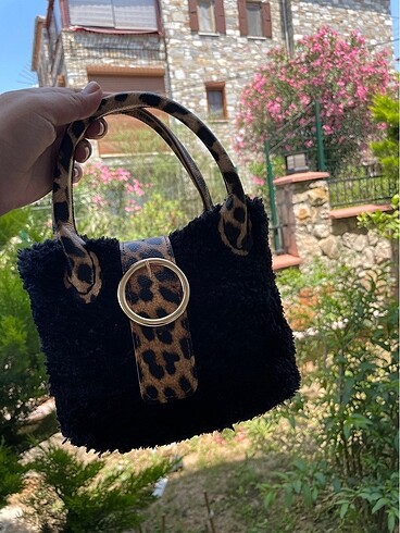 Diğer Siyah Mini Leopar Desenli El Çantası