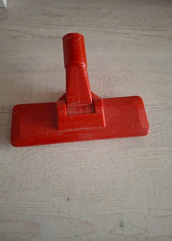 Kırmızı Süpürge Başlığı - Görsel 2