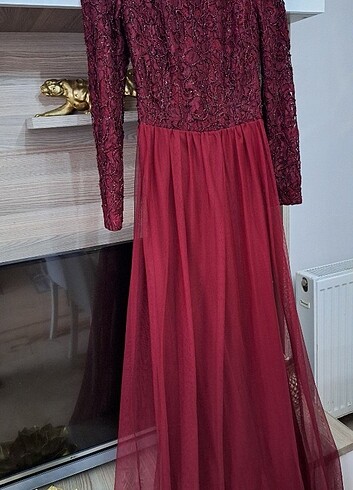 Bordo abiye 1 yada 2 kez giyilmiş