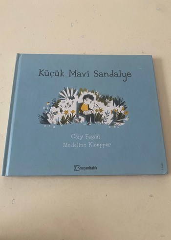 Küçük Mavi Sandalye - Şiir Kitabı