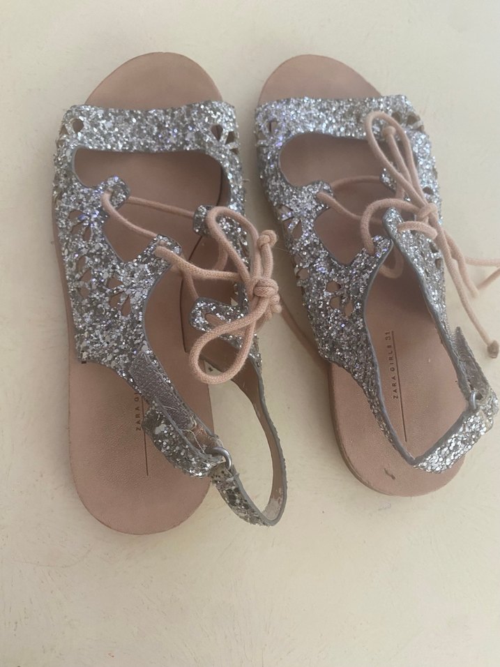 Parlak sandalet - Görsel 2