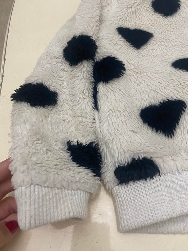 Kız Çocuk Beyaz Kalp Desenli Peluş Ceket - Görsel 5