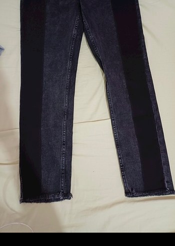 Kadın Siyah Batik Desenli Kemerli Denim Pantolon - Görsel 2