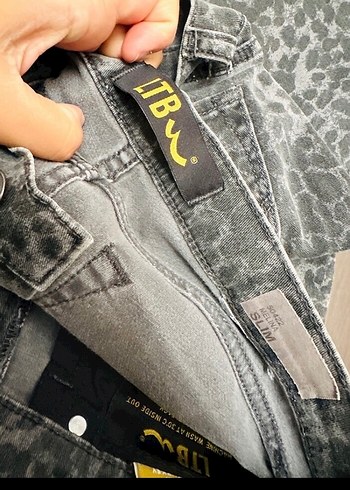 Gri Desenli Kadın Jean Pantolon - Görsel 3