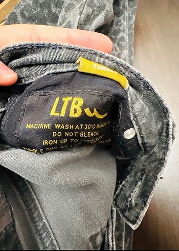 Gri Desenli Kadın Jean Pantolon - Görsel 2