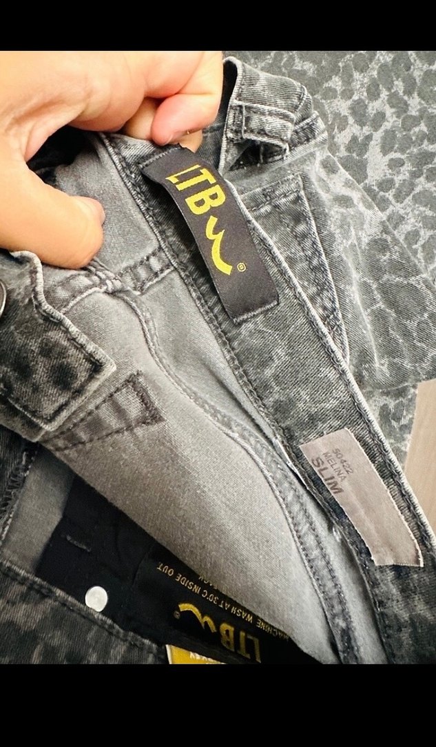 Gri Desenli  Kadın Jean Pantolon - Görsel 3