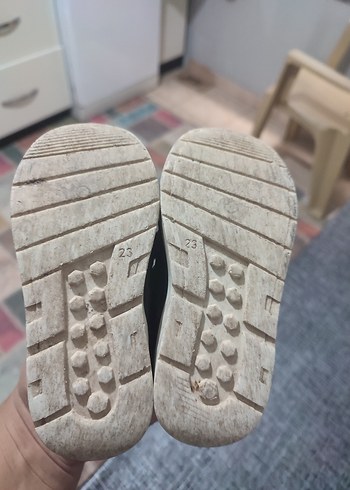 23 Beden Çocuk Spor Ayakkabı