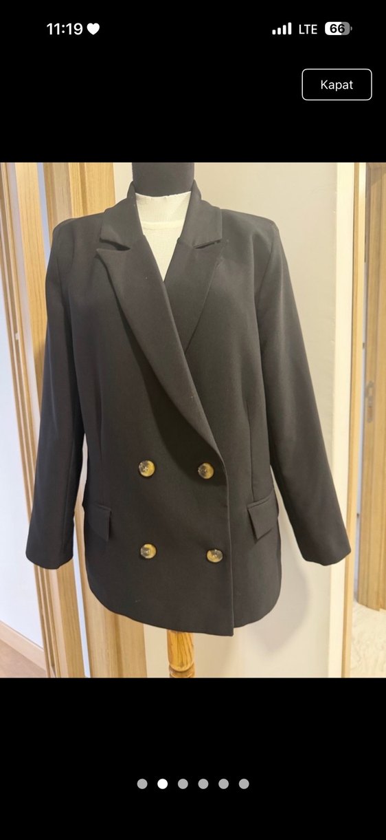 Düğmeli Siyah Kadın Ceket - Görsel 2