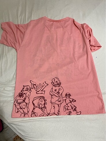 Bershka M beden hiç giyilmedi yeni pembe tişört