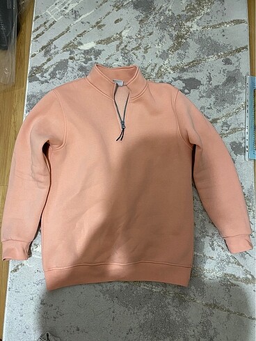 Yeni pembe polarlı sweatshirt