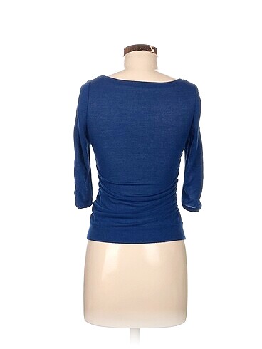 m Beden Batik Bluz %70 İndirimli.