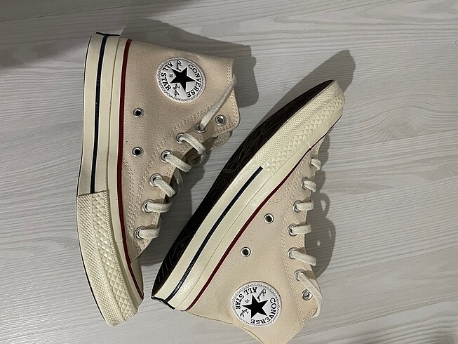 Krem Converse