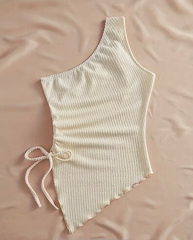 Sheinside Shein Tek Omuzlu Crop