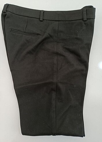 40 Beden siyah Renk 40 Beden Kumaş Pantalon