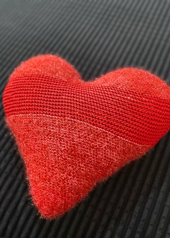 örgülü kırmızı yastık - Görsel 2