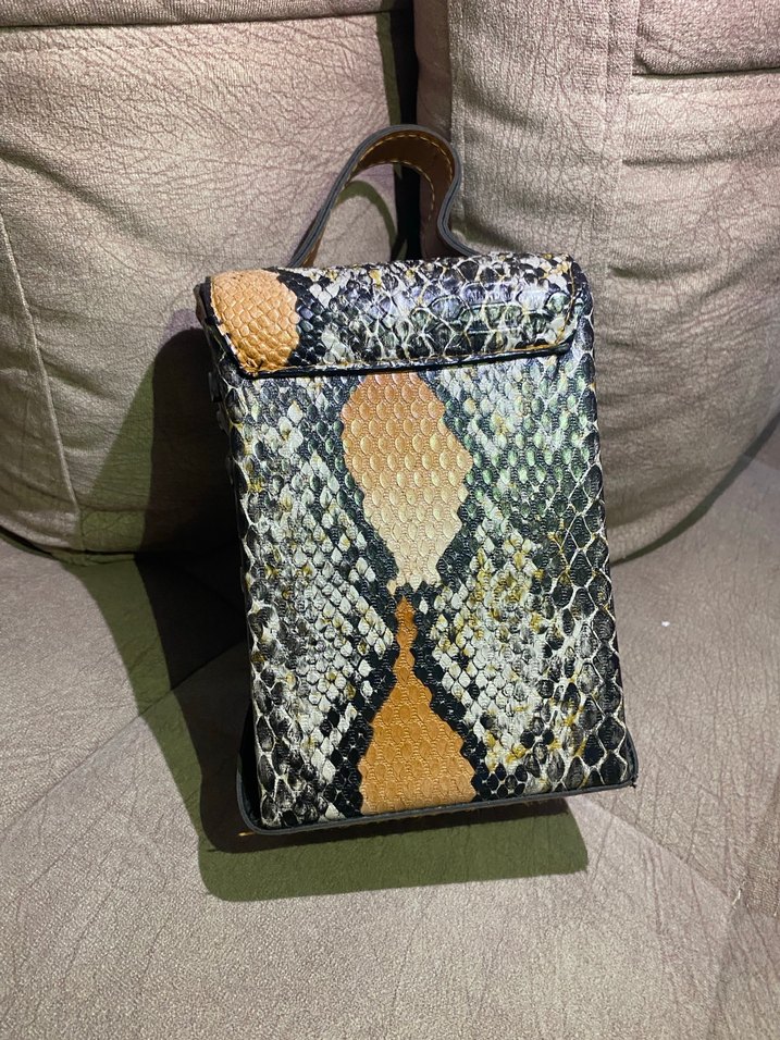 Kahverengi Yılan Derisi Desenli Kadın Deri Çanta - Görsel 2